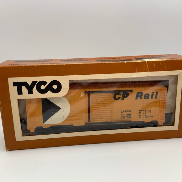 Vintage Tyco CP Rail Freight Train CP 56767 Box Car HO Scale Model Train w/ Box - Picture 2 of 11